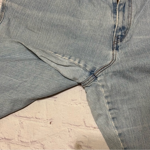 Levi’s 515 Capri Light Blue lightly distressed Denim jeans Women’s Plus size 40 - Picture 12 of 15